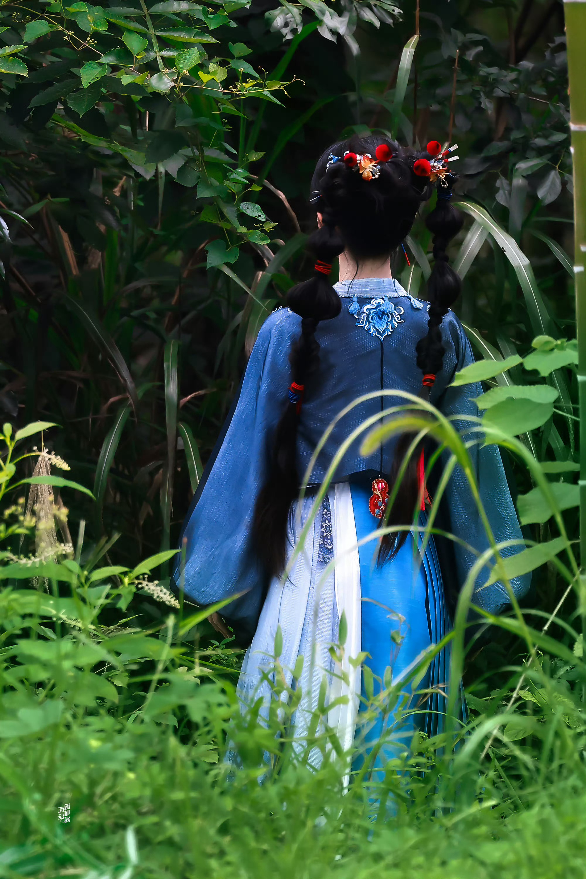 jjy鞠婧祎jjy鞠婧祎苏绿夏 “外界的声音太杂乱，听自己的心就好”"𝓔𝔁?