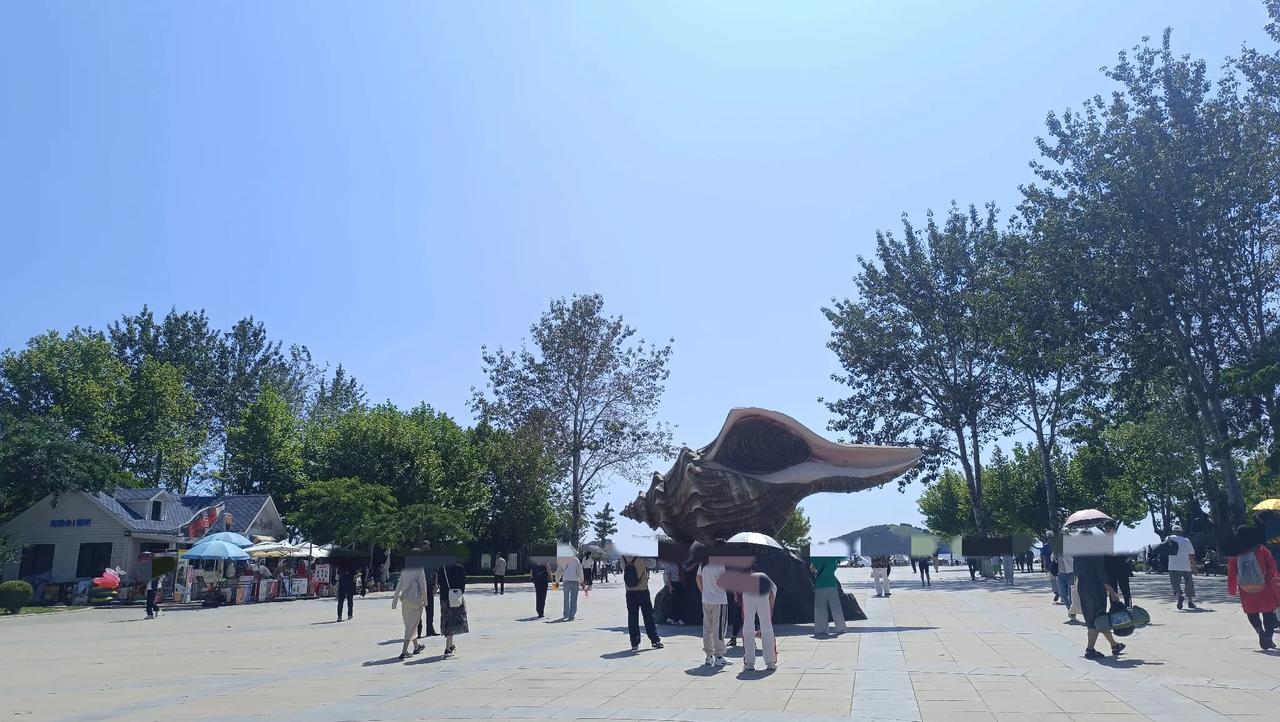 #记录我的9月生活# 
假期第二天，依旧是晨读、看书、早饭、简单画会画就出门了，