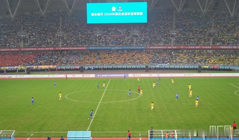 湖北省楚超联赛说热度挺高的啊！之前并不看好楚超，但是现在举办的还不错啊！目前并不