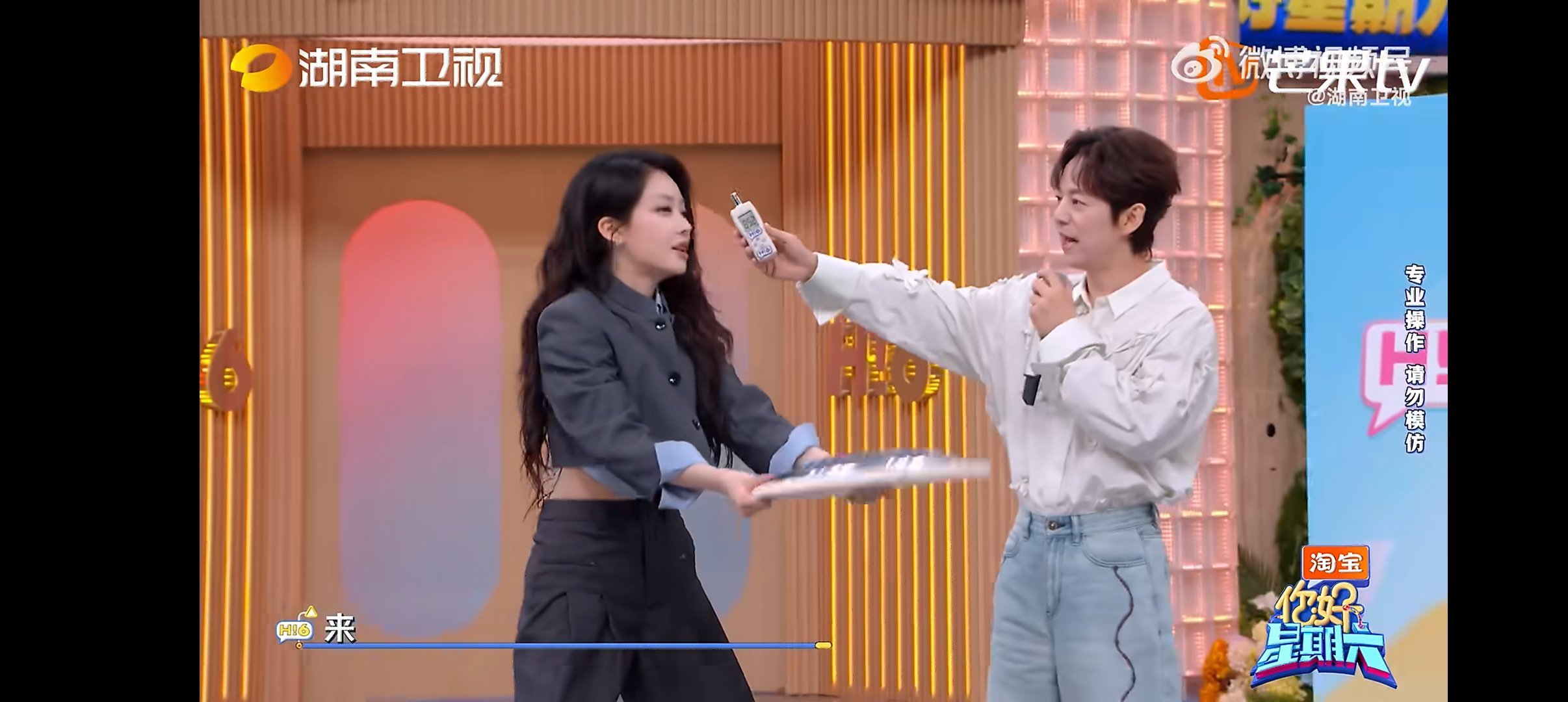 喻言头铁到没谁了 喻言太猛了，自告奋勇说自己头硬来玩游戏，砸头毫不手软，说不疼只