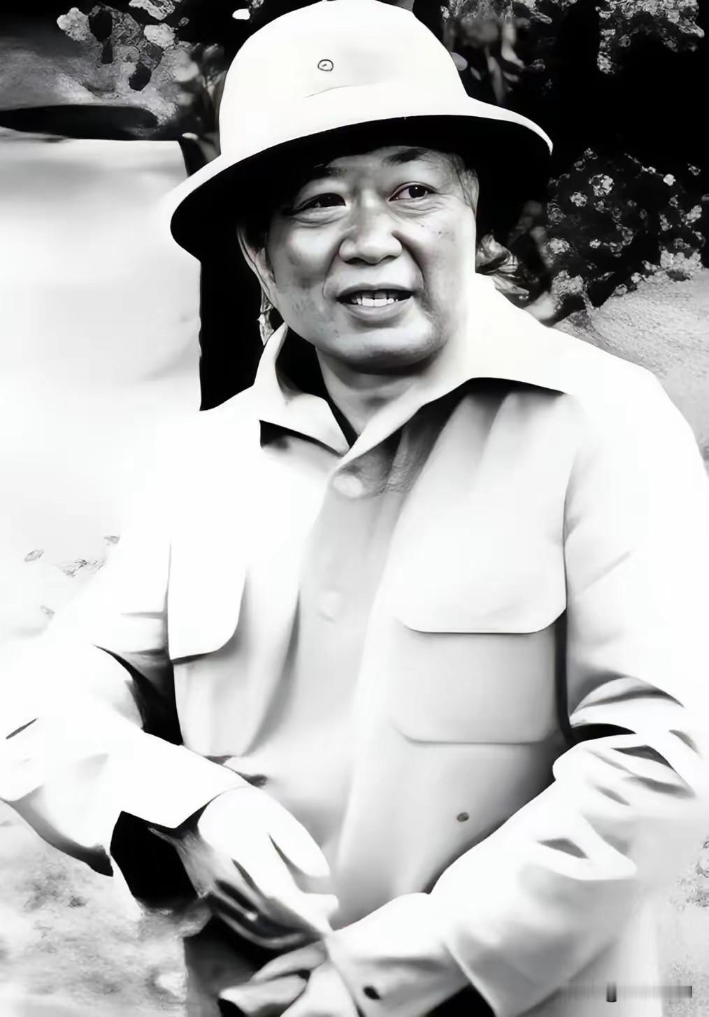 1961年，段希文接到撤台命令满心欢喜准备归台，临上飞机突接蒋介石密电：“你麾下