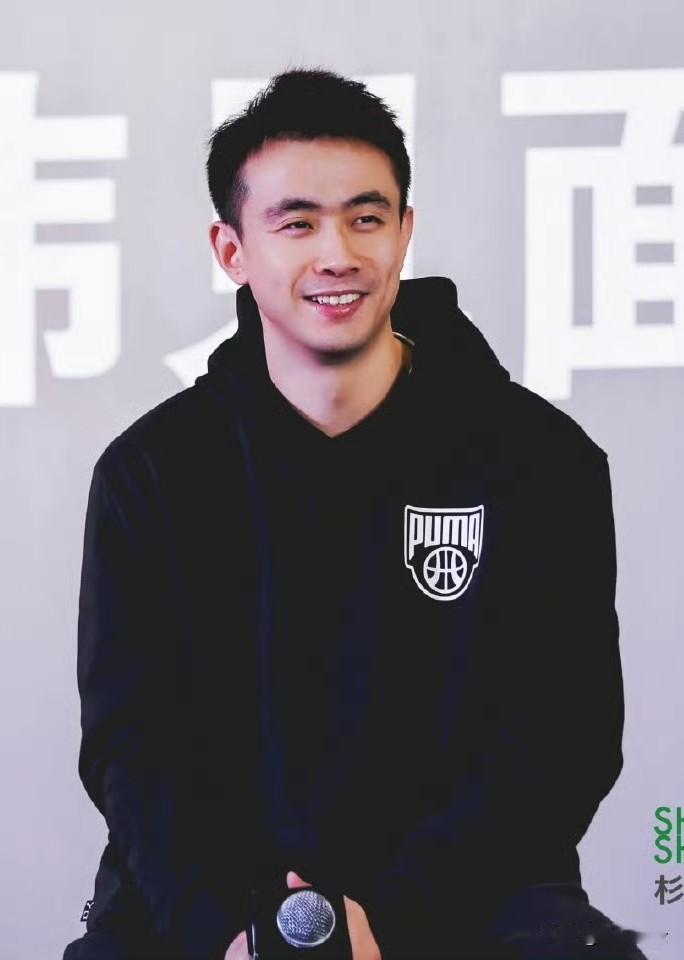 赵继伟要注意了[捂脸]国家队新规

《关于进一步推进篮球改革发展的意见》，对于无