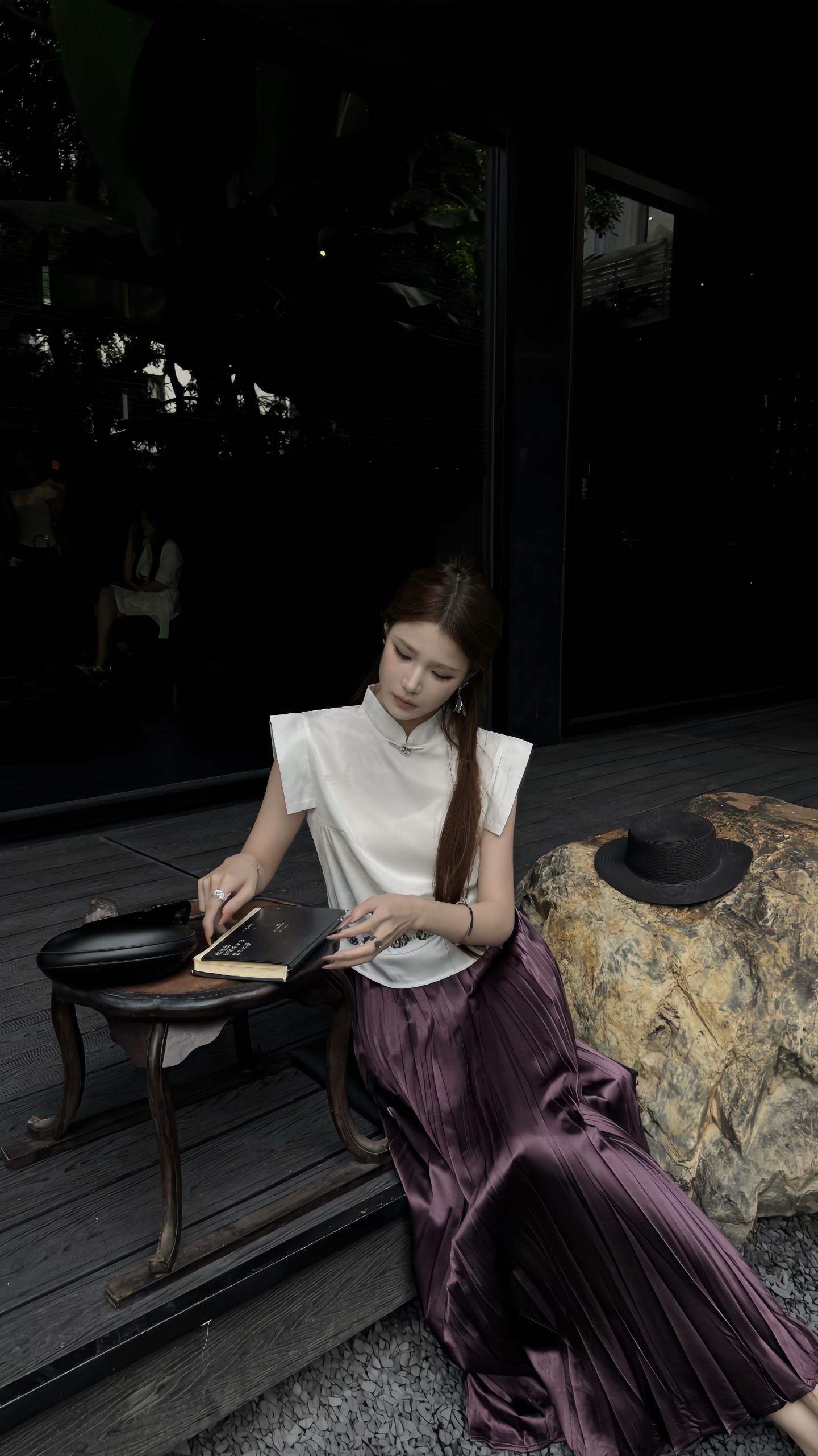 心有山海 静而不争