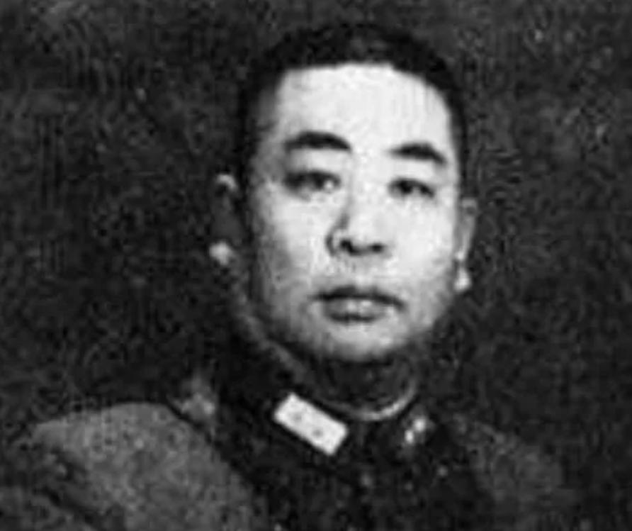 1959 年，被关在功德林的国军中将，半夜去上厕所，却发现身后有一个白衣女子，他