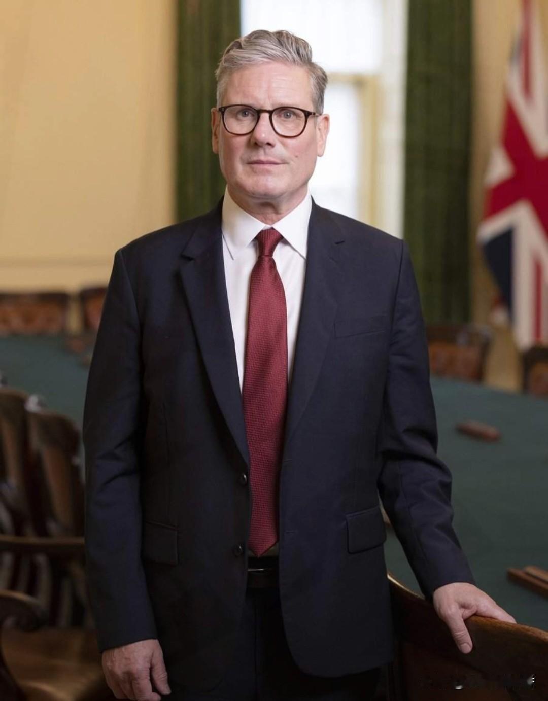 英国重磅访华！
斯塔默率顶尖商团赴华，
力推中英黄金时代重启…
 
英国首相斯塔