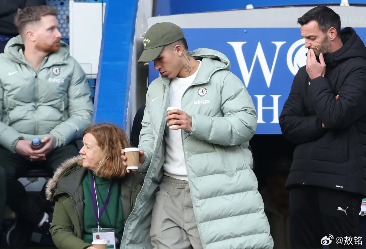 切尔西7比0维尔港 切尔西出场阵容身价4.5亿英镑，对面是英甲快降到第四级别英乙