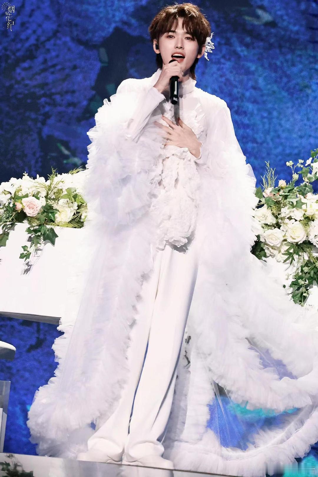 #时代少年团单人机位直播免费#这7人单机位的全程直播真的给我们这些粉丝看爽了，时