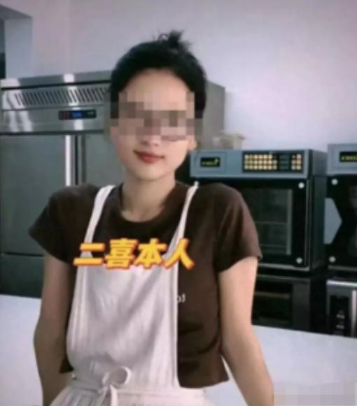 2025 年 9 月江苏，一位 33 岁老板娘，出轨店内 18 岁暑假工，对方年