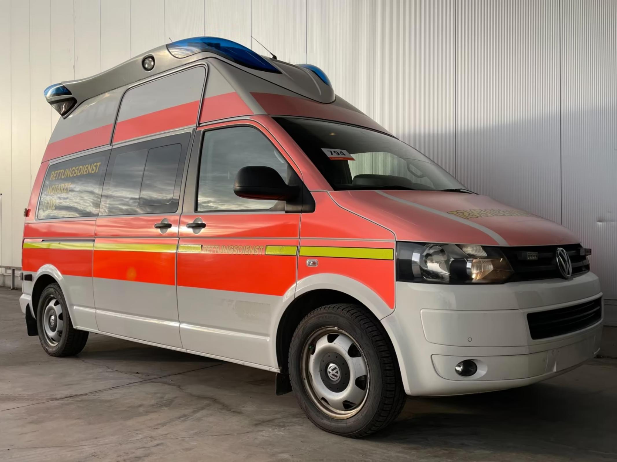 特殊车辆 Volkswagen Transporter T5 Ambulance