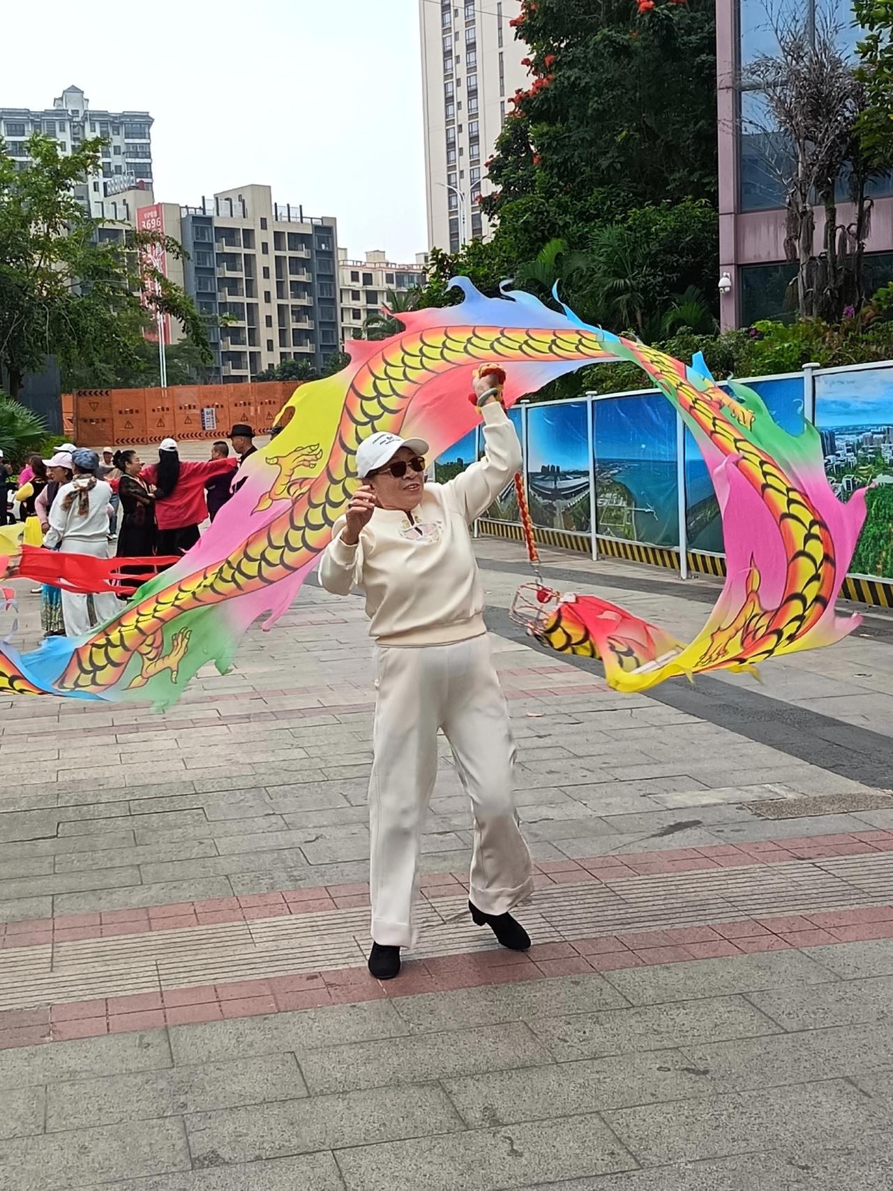 随着音乐动起来 随着音乐舞起来 音乐解析分享