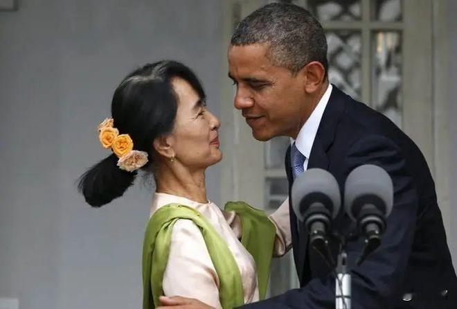 敏昂莱别说是领航，就连新锐都评不上。他与昂山素季的能力比起来，实在是差太多了。昂
