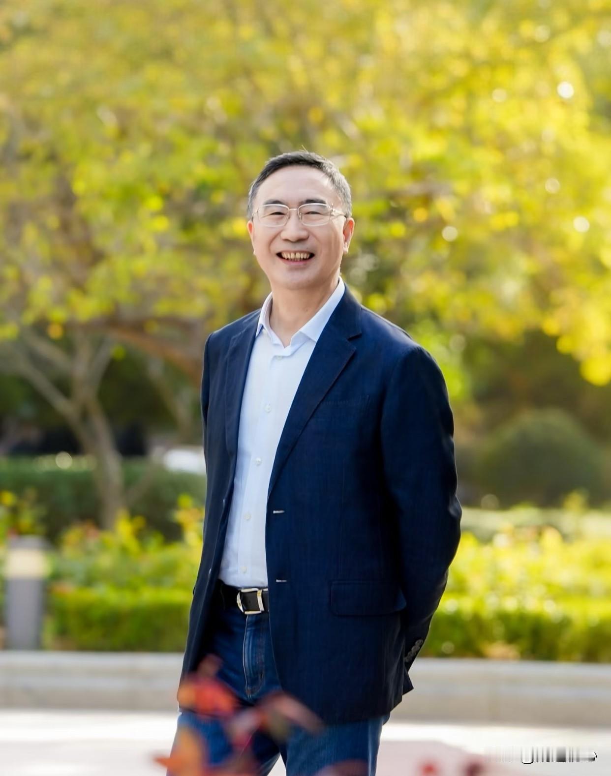 粉丝：朱总怎么这么开心？
朱江明：杀到新势力榜一了呀！
粉丝：能说说零跑的优势吗