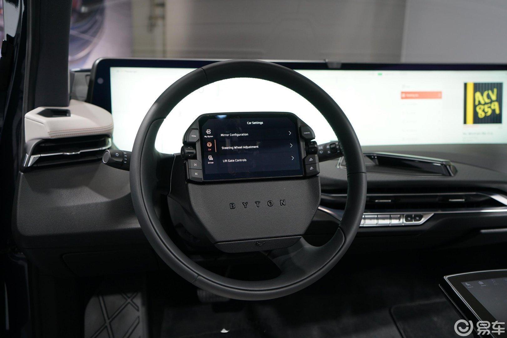 看来新L真的阉割了方向盘小屏，真是太遗憾了！我还希望能把这小屏做大点呢，做到拜腾