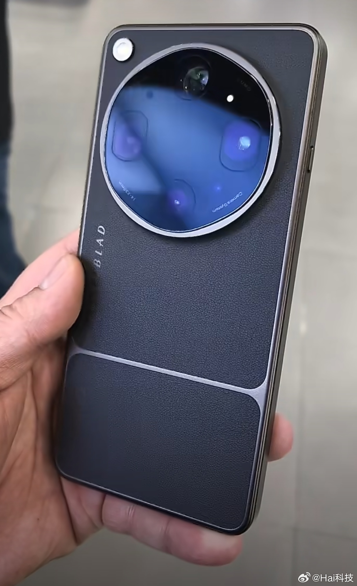 OPPO Find X9 Ultra外观传遍了，我感觉挺高级的，做出了设计感和质