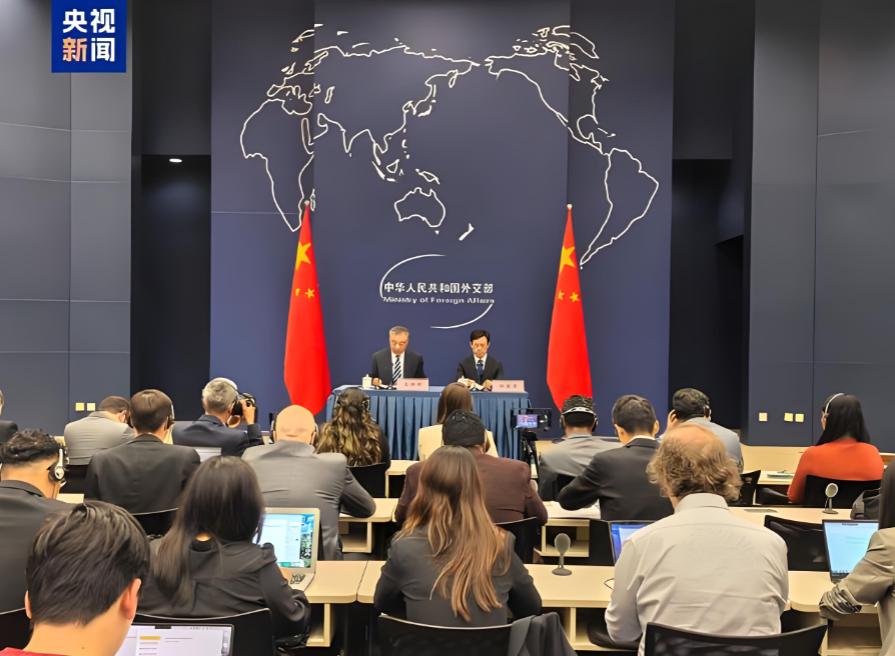 再次向全世界声明，中国政府的原则和立场。中国是台湾省唯一的合法政府管辖权，台湾问