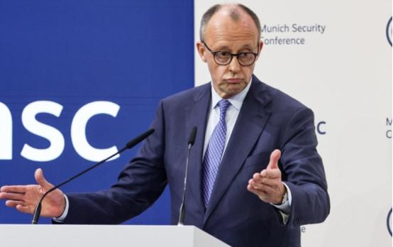 松开中方的手，默茨留下一句中文，用6个字定义中国，措辞不简单
 
2 月 25 