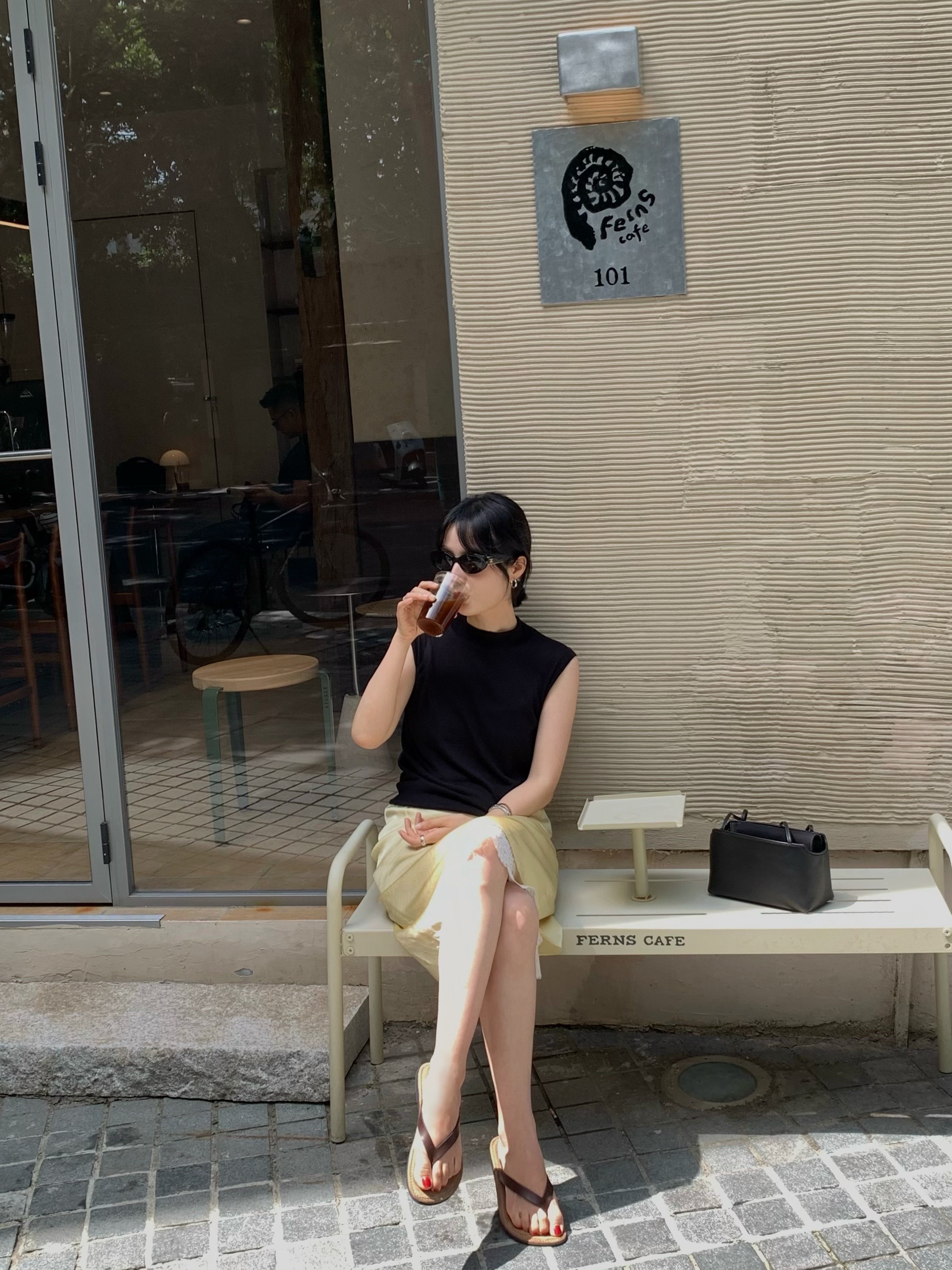 爱惨了这件🖤素素的夏日优雅穿搭揪2👭 