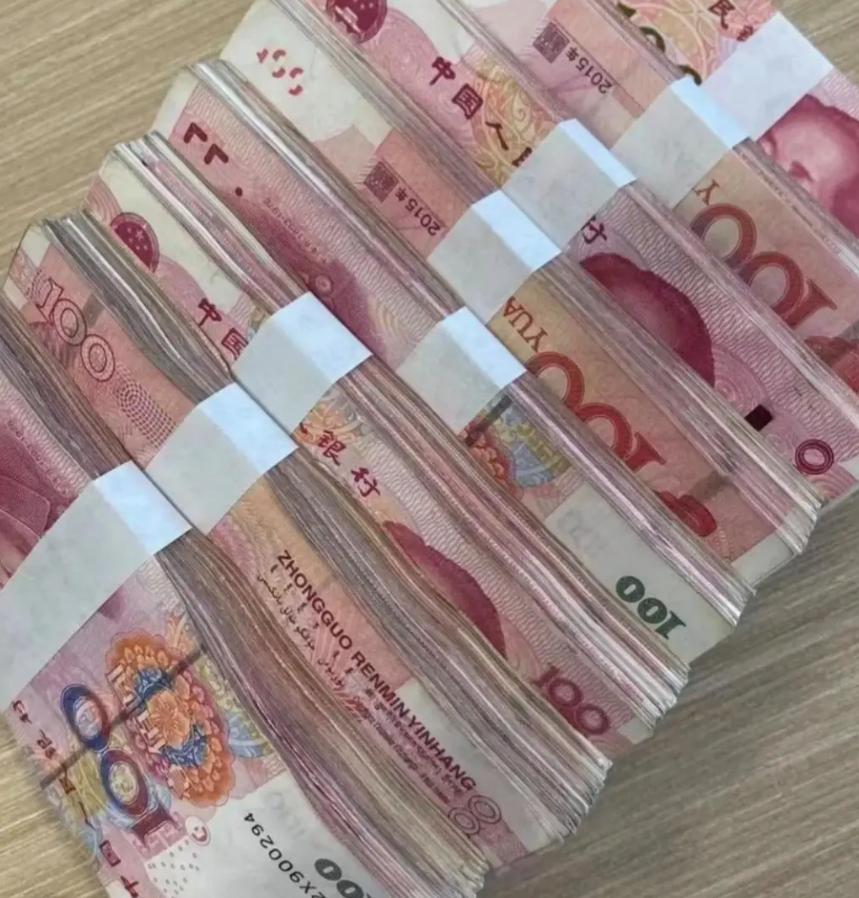 亲哥借我8万说“凭本事借的钱为啥要还”，我一招让他当场傻眼！
三年前，我亲哥找我