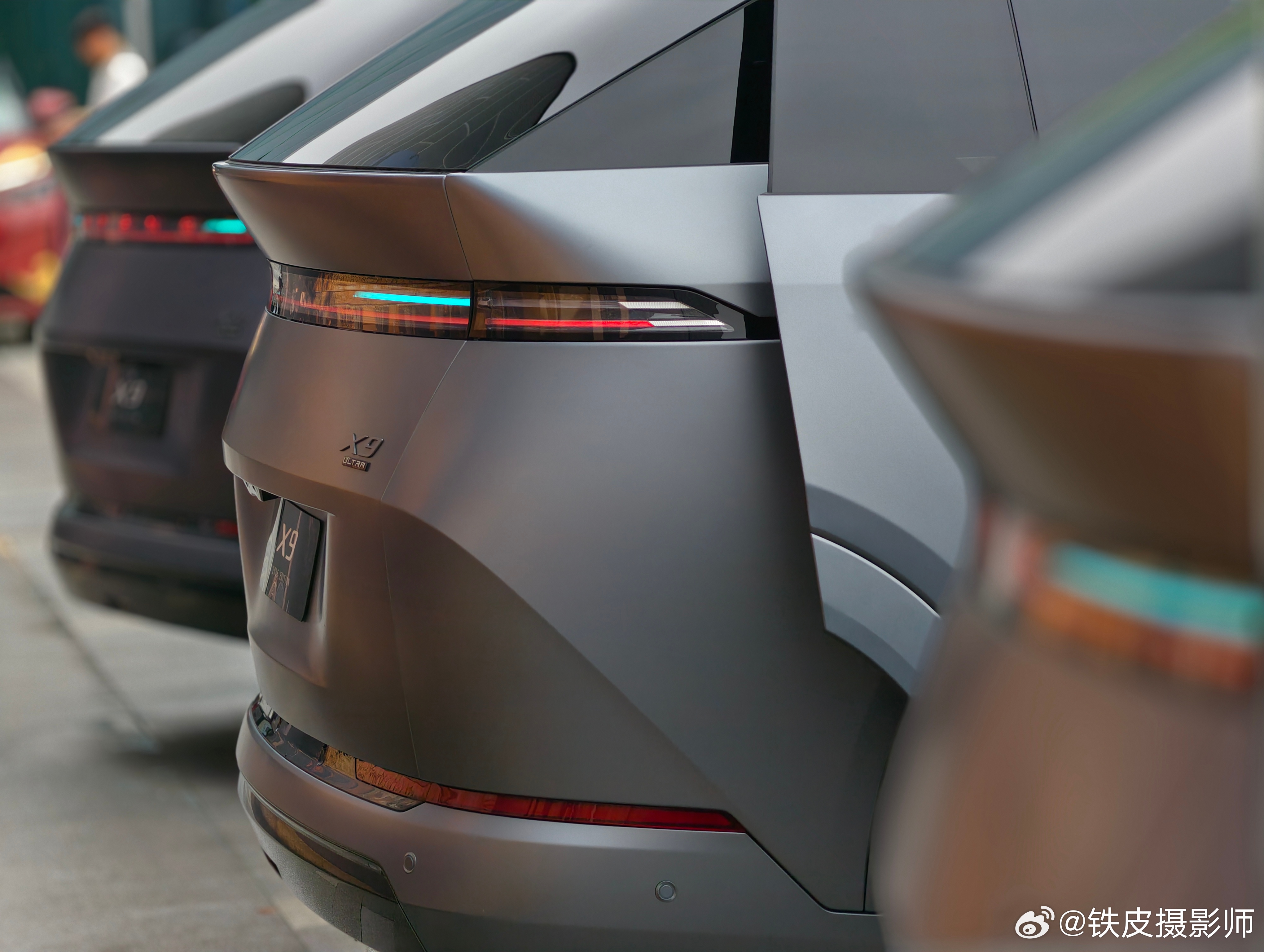 小鹏第二代VLA发布 从静态视觉上，标志性的蓝灯最切合今天发布会的主题！来一组多