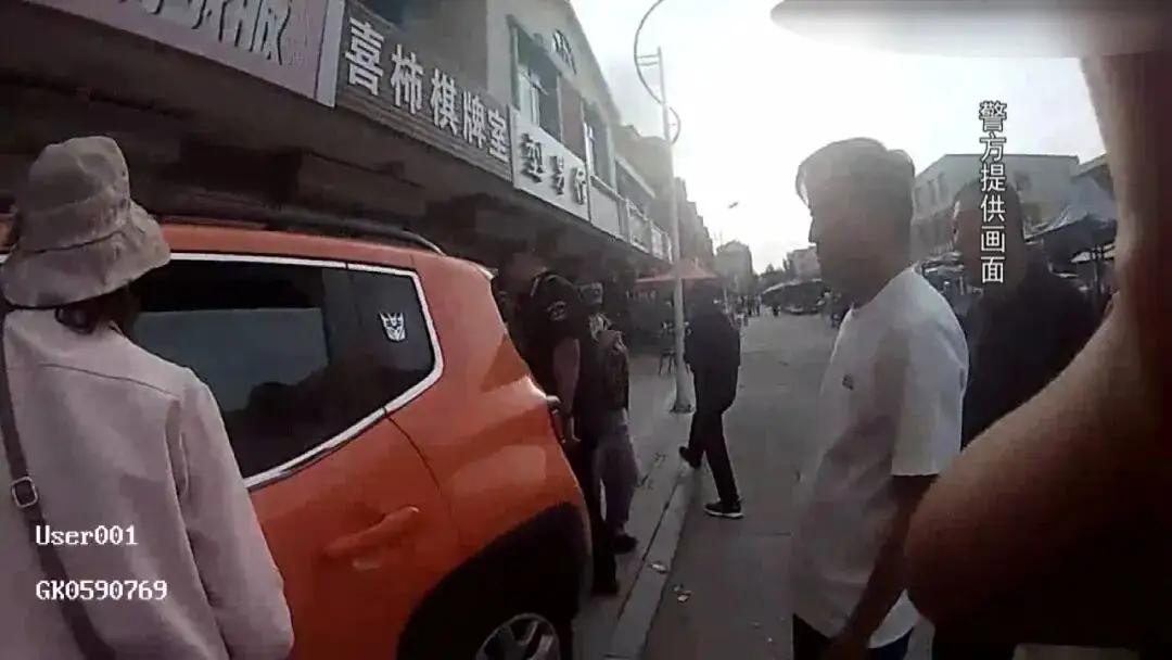 惊心一幕！永宁五岁娃被困高温车内，众人火速出手救人
 （个人观点仅供参考，无任何