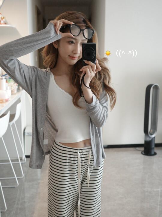 你的居家小美把盖pp开衫端了上来🪆