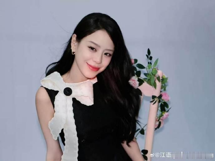 江语晨江语晨来浪姐胖了十斤江语晨眼里只有对食物的渴望不知不觉增重十斤，真实模样呆