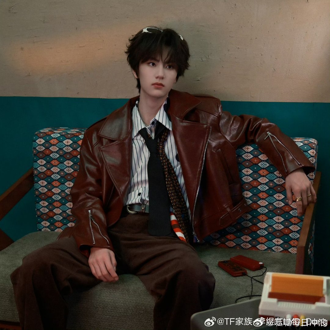 TF四代高会票数，李煜东高会和陈思罕只差1873，两个人真的你追我赶了！ 