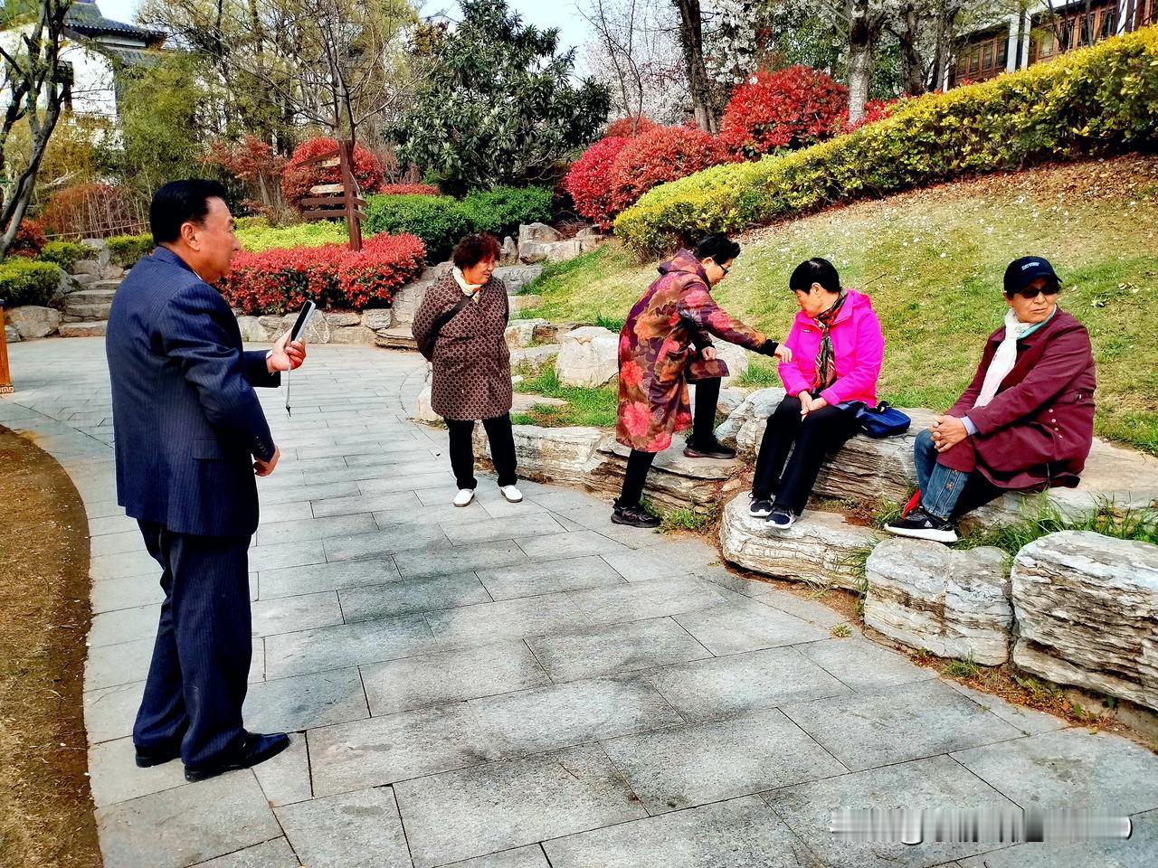 平安即是福，纵然大富大贵，在无常面前也不过是梦幻泡影。众恶莫作，众善奉行，一份安