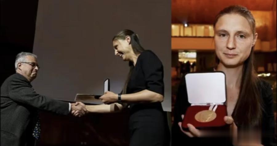 情人节最硬核Kiss！中国AI突破300年亲吻数难题，连刷多维度纪录