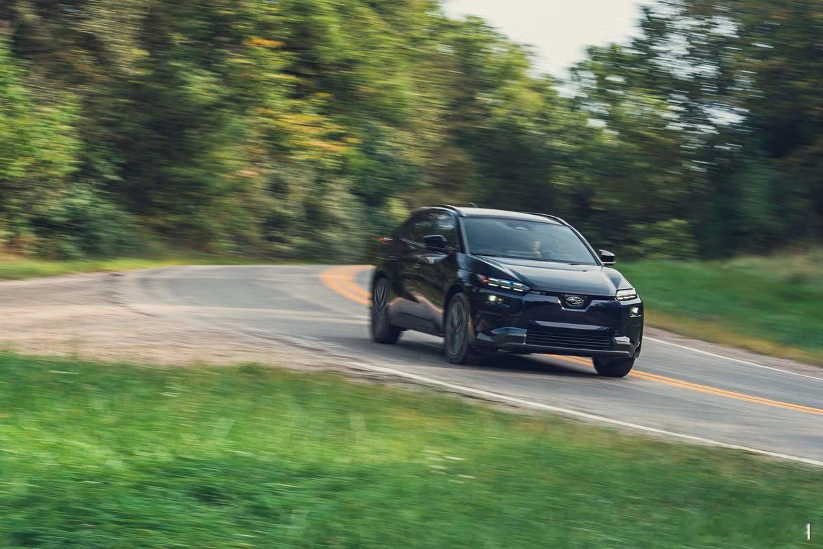 美媒Car & Driver测试了改款后的斯巴鲁Solterra （Tourin