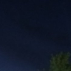 人生如镜，你对着它笑，它也对着你笑；你对着它哭，它便对着你哭。成功与否，不在于我