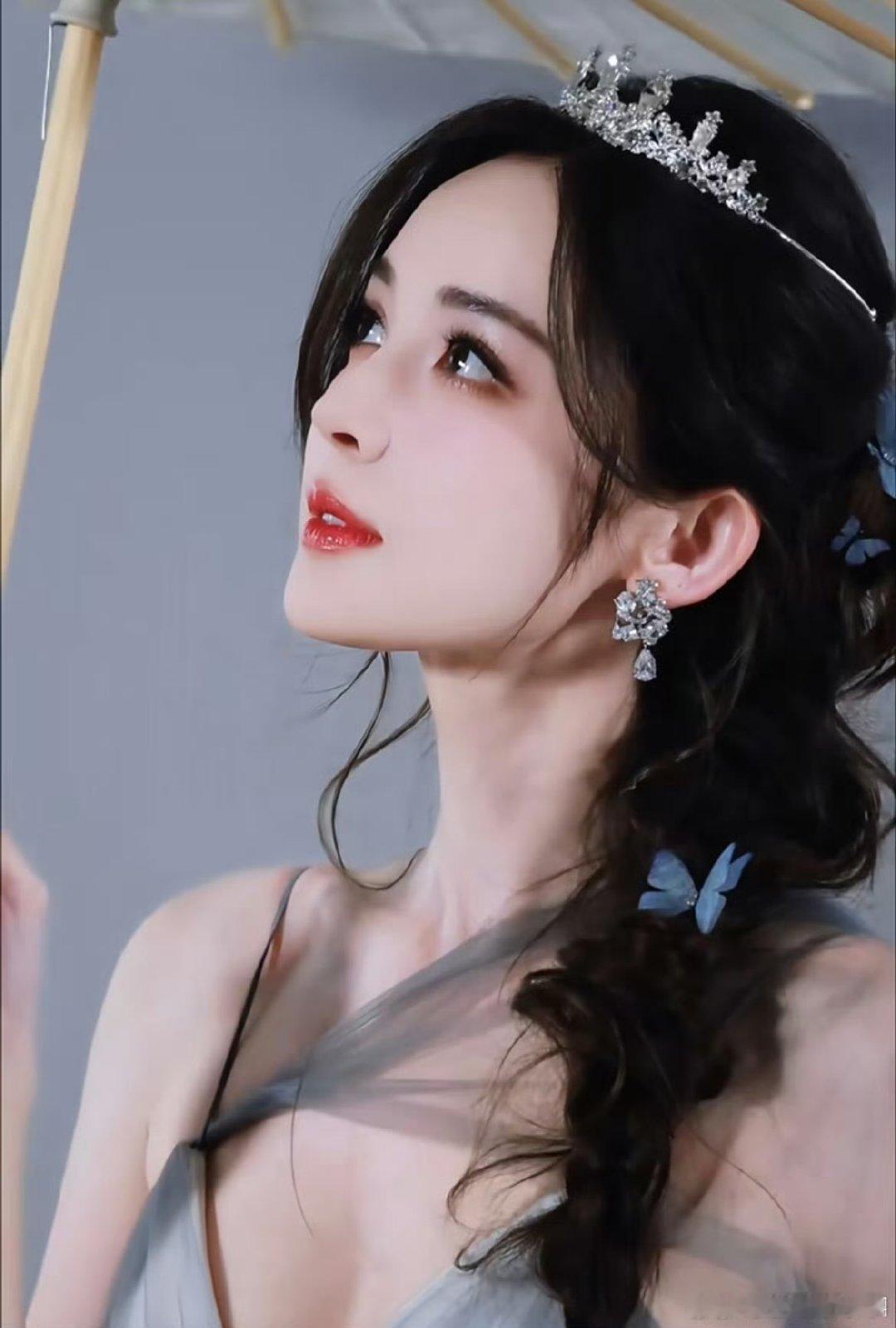 娜扎劝班 娜扎劝班人设狠狠立住了！想请假摆烂被娜扎一票否决，没关系，我的愿望很简