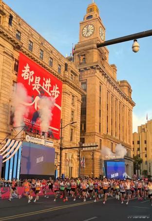 上马赛后如何进行营养恢复2025上海马拉松的赛道上，42.195公里的坚持与突破