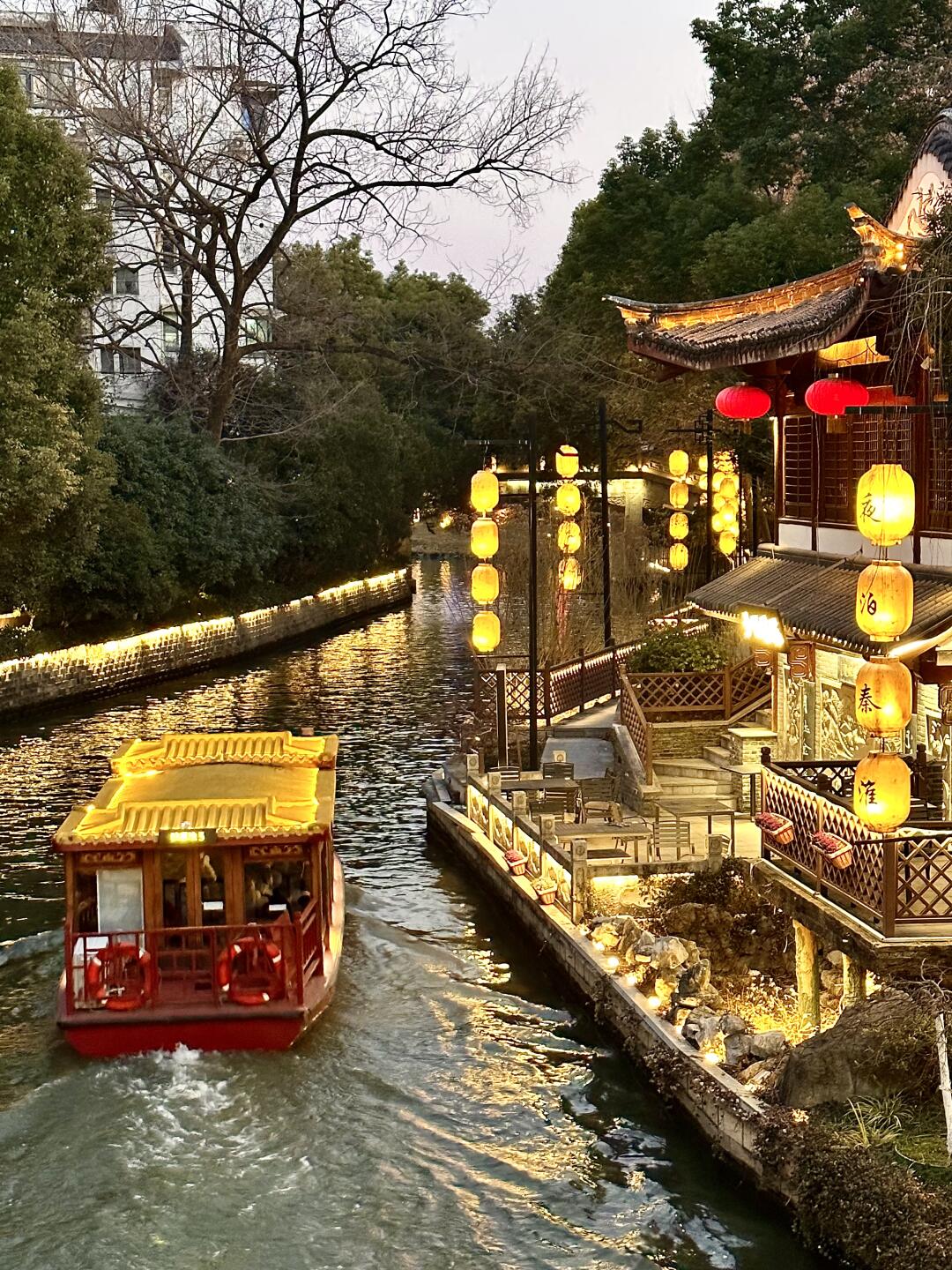 终于懂了什么叫“夜泊秦淮近酒家”‼️