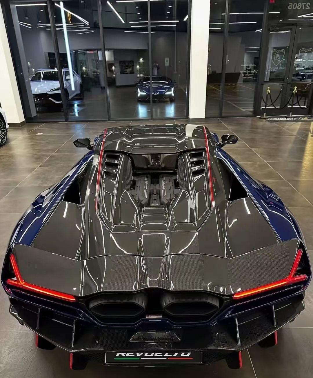 兰博基尼(lamborghini) 如果再给你一次预定新大牛Revuelto的机
