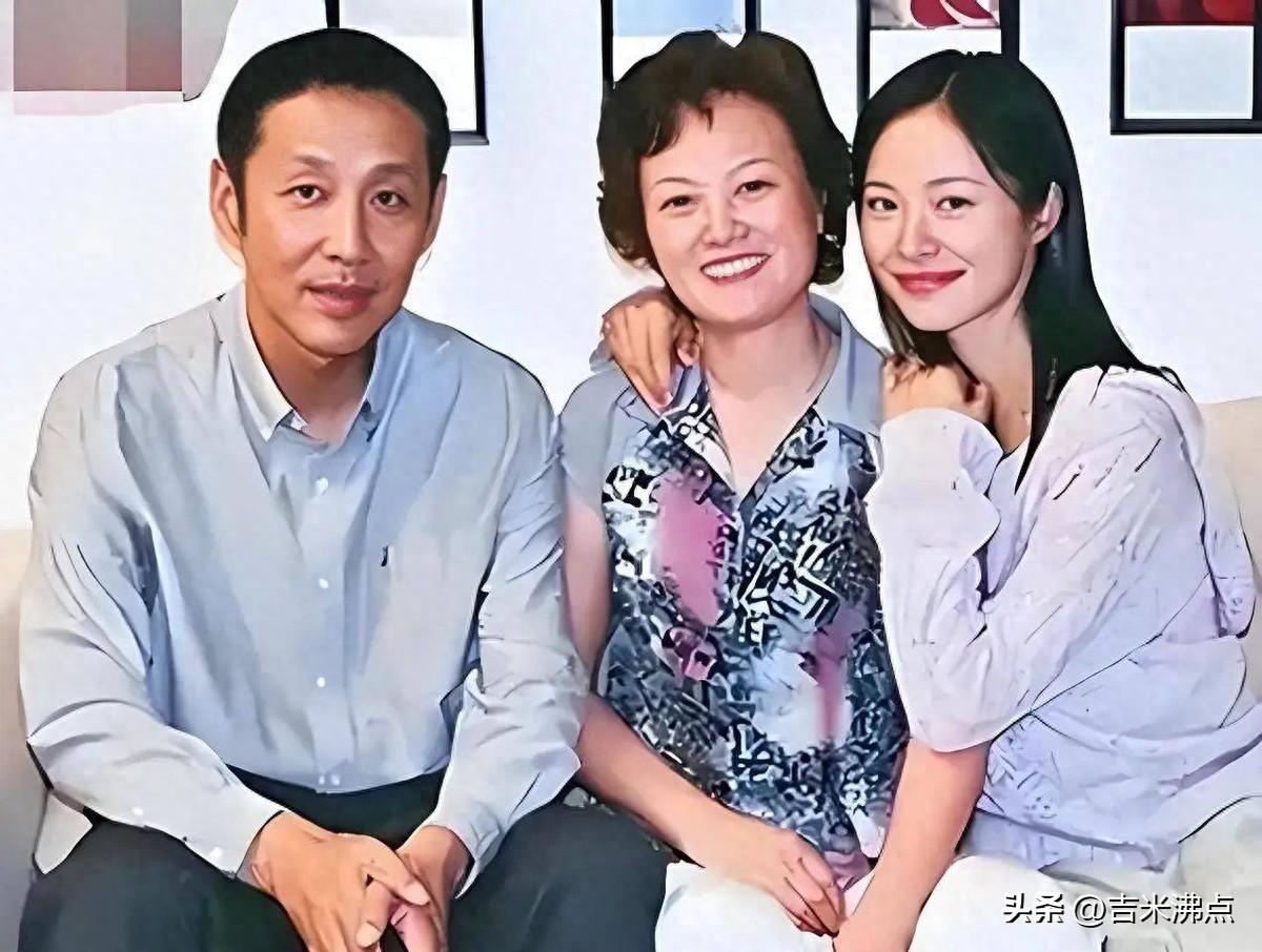 越剧电影爆了，没人认出她是陈道明女儿，这人到底图啥？
陈格，40岁，拍了一部越剧