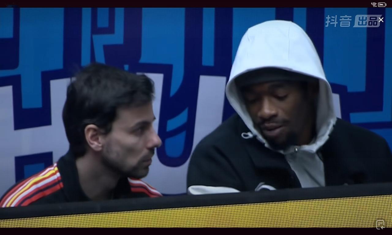 萨姆纳打老东家轮休，给了段睿骐爆发的机会


四川把萨姆那卖钱变相，上赛季也就打