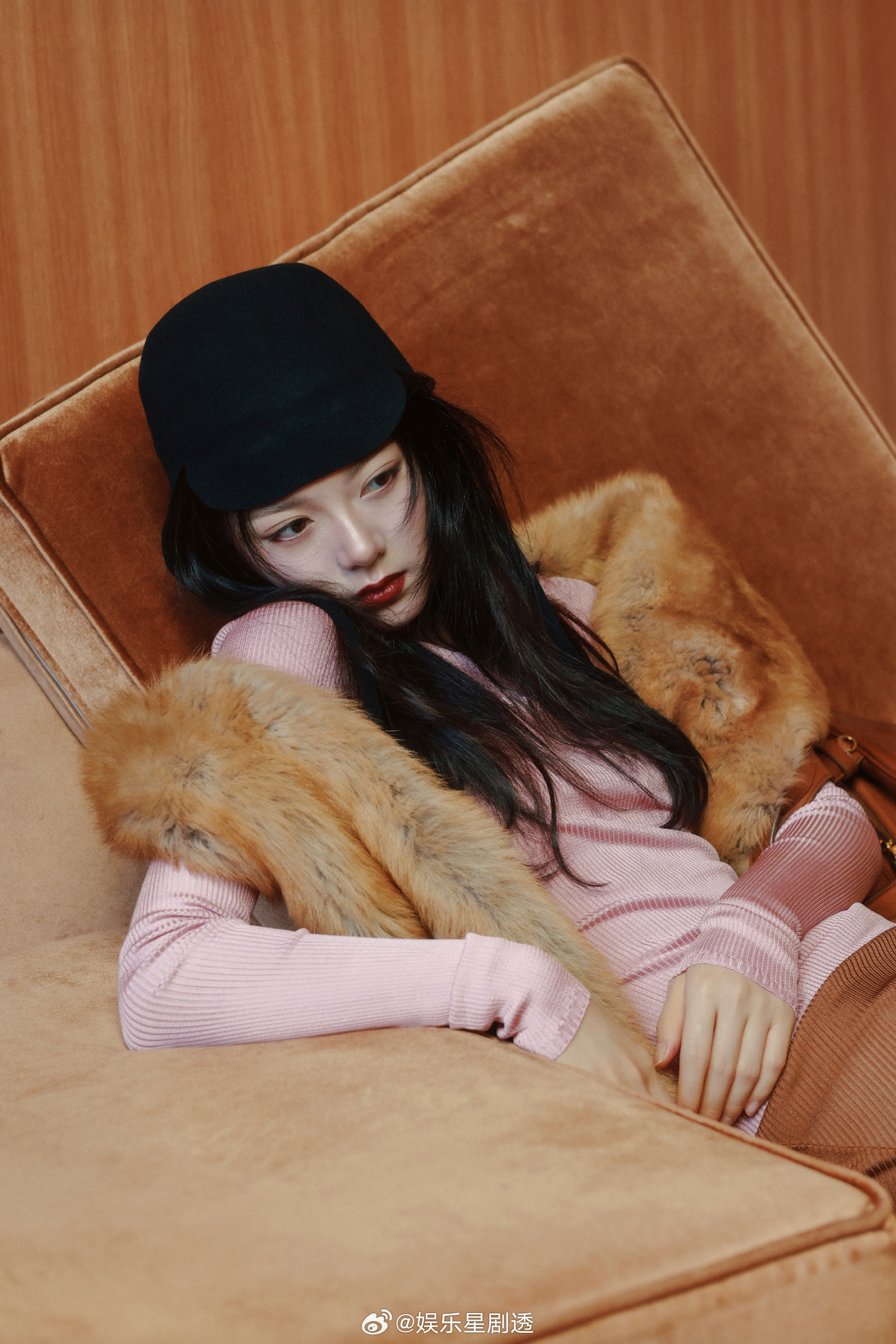 赵今麦解锁首个海外主流女刊 从国内主流女刊到马来西亚版《L'OFFICIEL》，