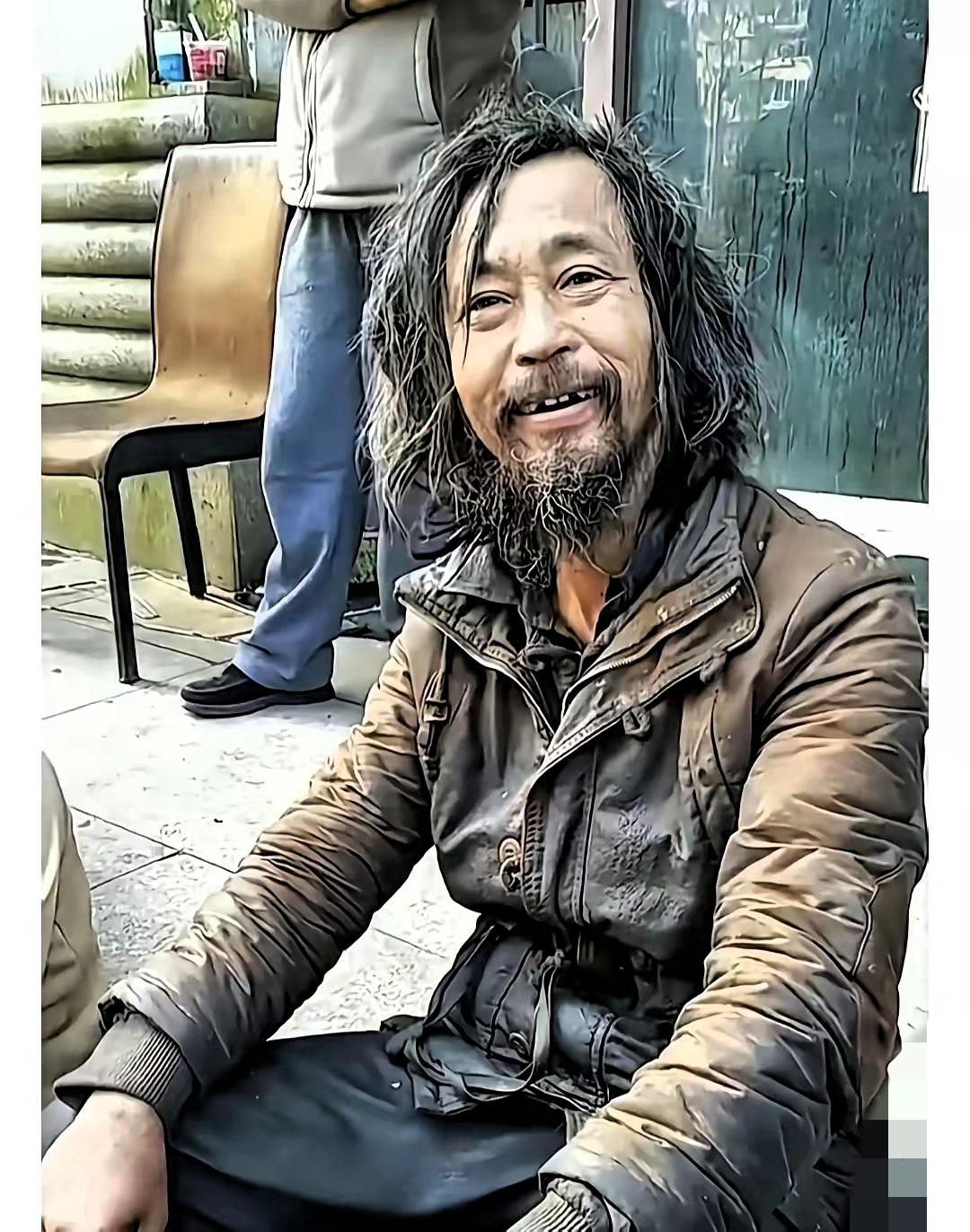 上海“流浪大师”沈巍那段话，真该让太多人好好品品——“文化再高，高不过善良；容貌