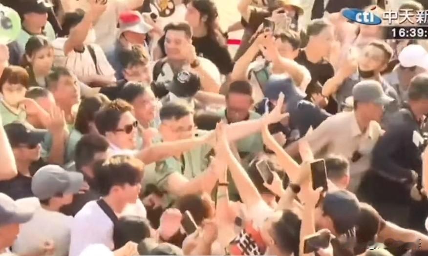 沈伯洋却被大陆列为“顽固台独分子”的人，在台湾参选台北市市长。
有三个问题值得关