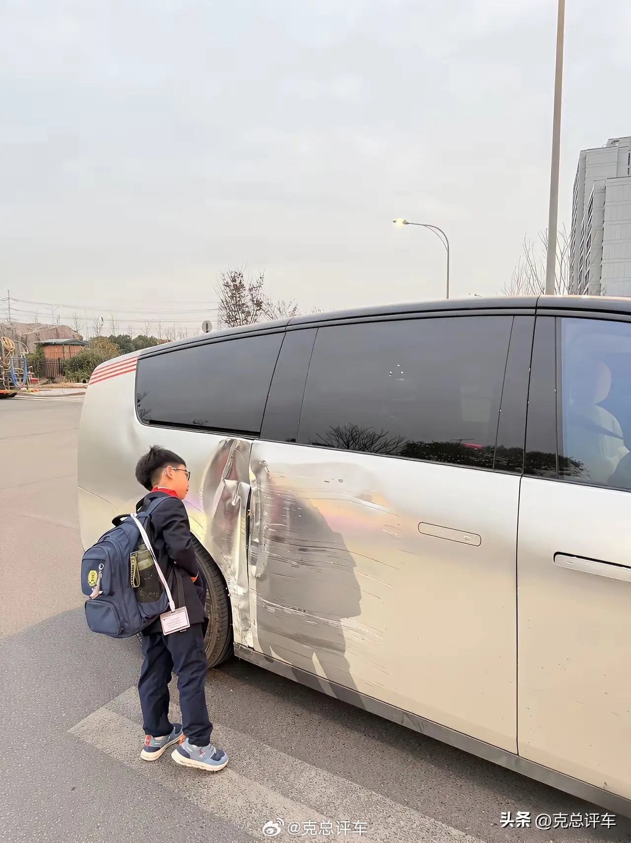 做一下钣金要多少钱？克总评车