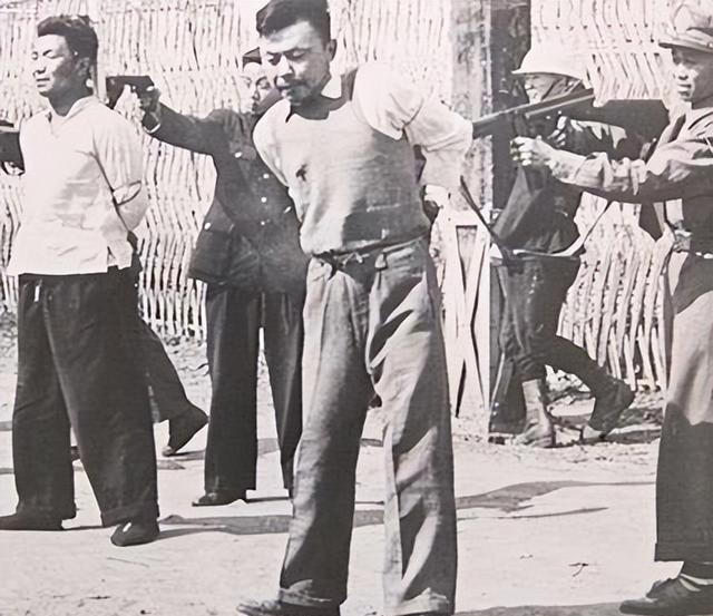 “一切都是为了新中国！”1941年，地下党宋庚新被捕，敌人将他押送至荒郊野外枪杀