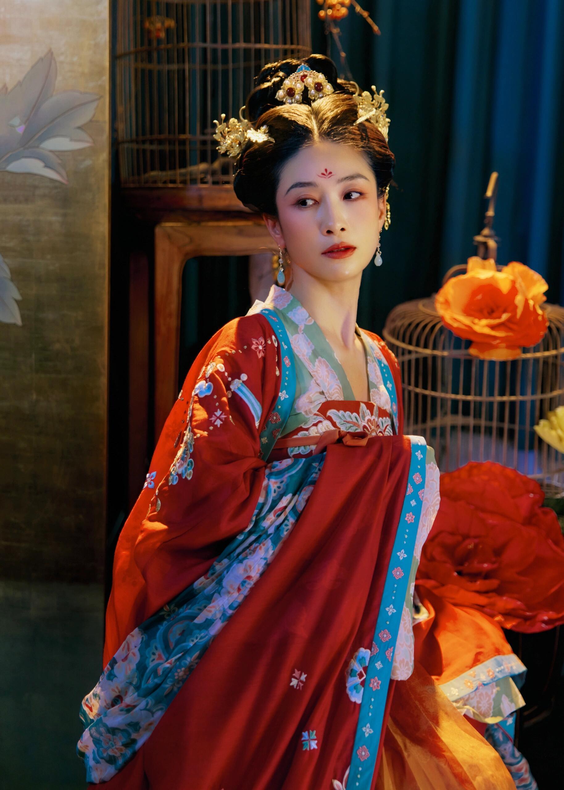 陶昕然回应初舞台是否唱采莲曲 浪姐还要等多久开播，想看！！！ 