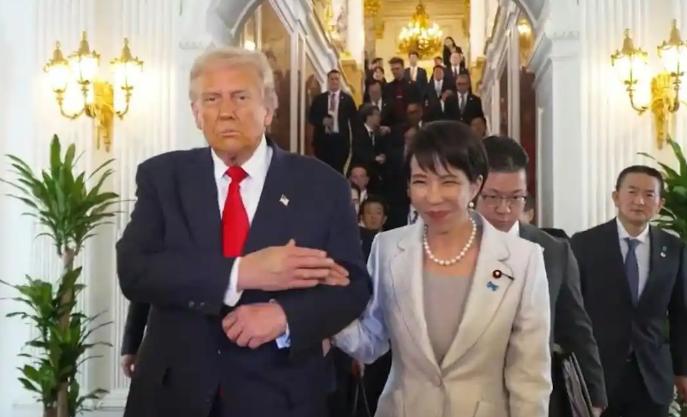 这么一个丑女人，罕见获得高规格接待！

特朗普以“午餐+晚宴”的罕见高规格，在白