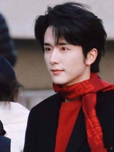 站姐镜头下的张新成是鲜活的好看的新成！ 