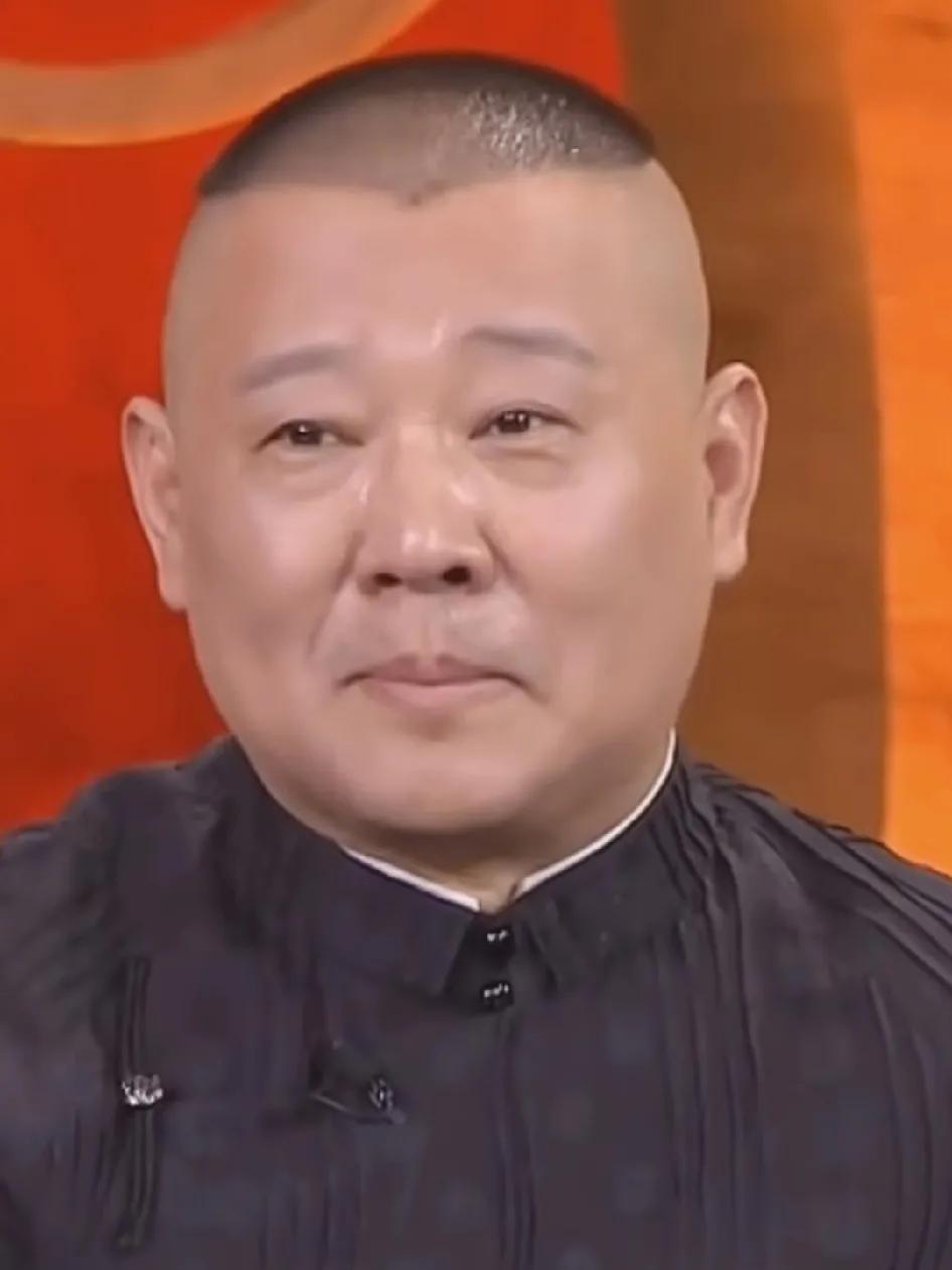 德云社郑好太敢说了！昨天郑好直播时表示：德云社是传媒公司，谁规定不能参加综艺，不