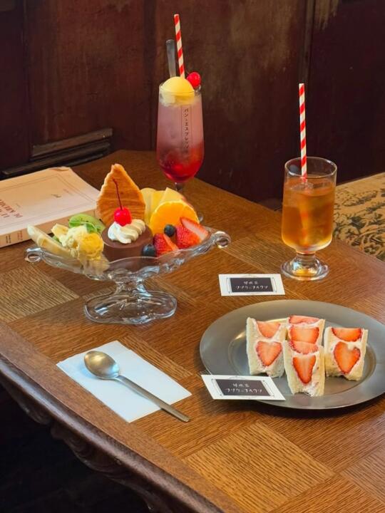 🇯🇵大阪限定草莓三明治……