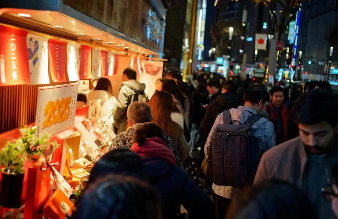 日本企业塌完了？根据日本方面在当地时间1月13日公布的数据，2025年日本共有1