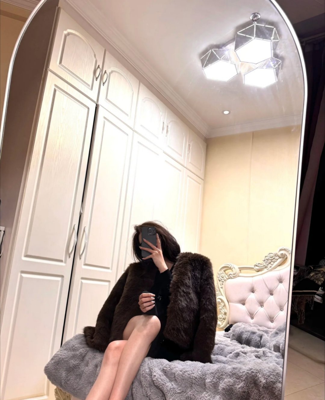 当你明白 钱难赚 情难续话难辨心难懂命难改人难做的时候 恭喜你 社会这一课毕业了