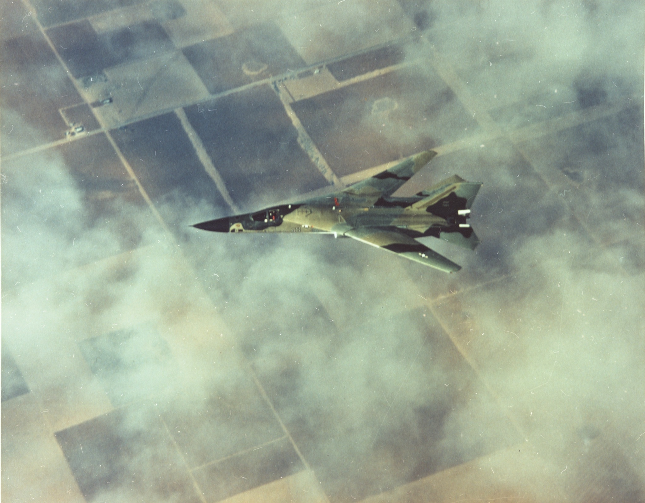 分享圖片：美國通用動力F-111“土豚”戰鬥轟炸機 